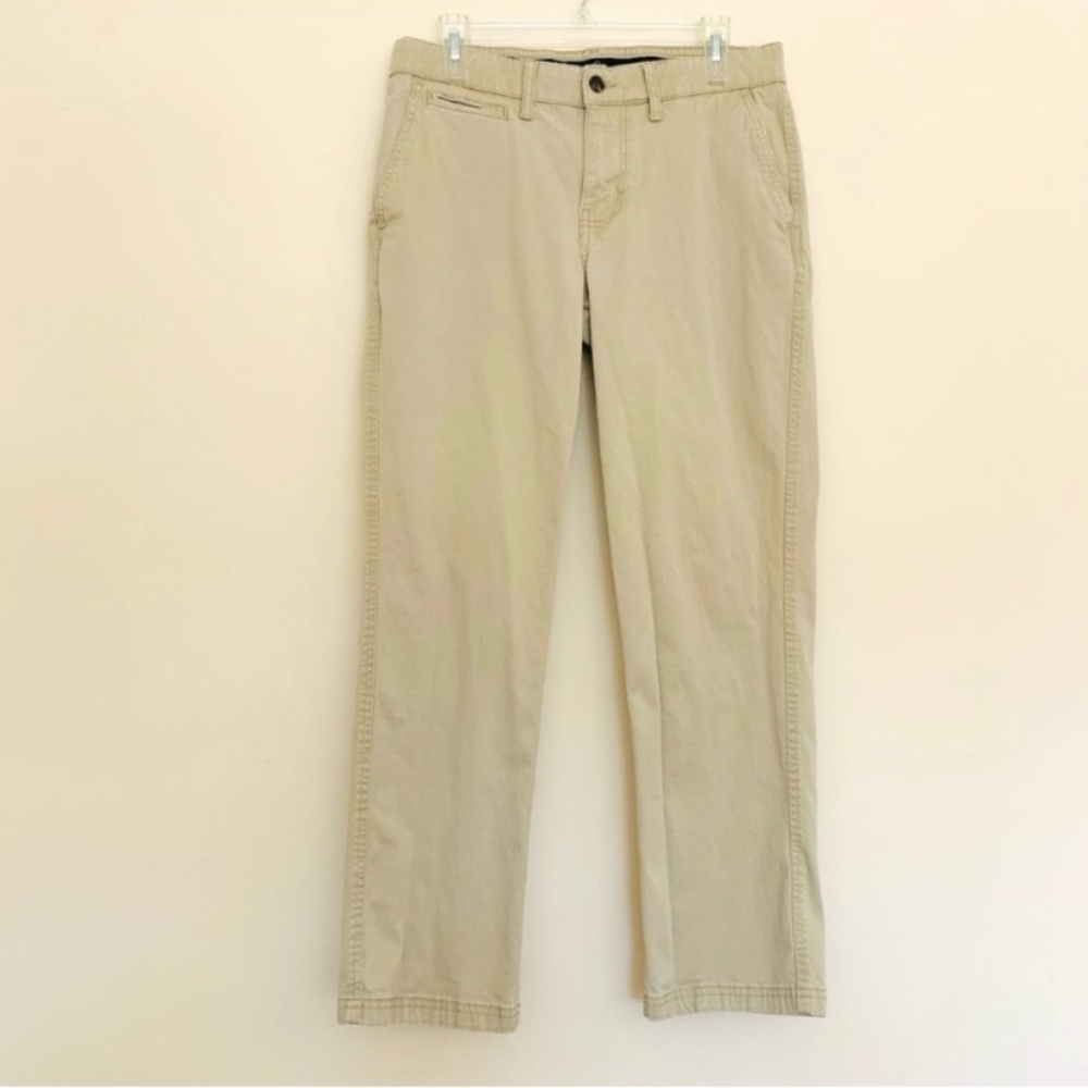 🔹St. John's Bay Men's Beige Khaki Super Stretch Chinos Pants 32x30